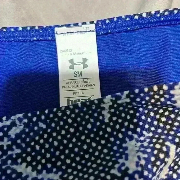 NWT Under Armour swim bottom - Picture 6 of 6